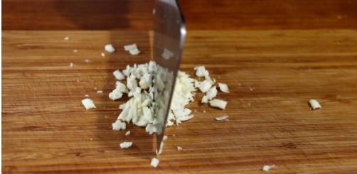 好吃|天冷最爱吃的一道菜,教你大白菜的新做法,酸辣爽口,比炒着好吃