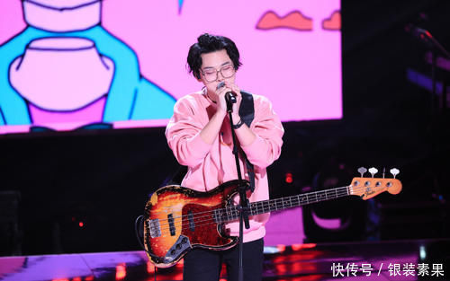 潘虹 中国好声音:纵观历届总决赛海报,宋宇宁站C位,这可能是个伏笔