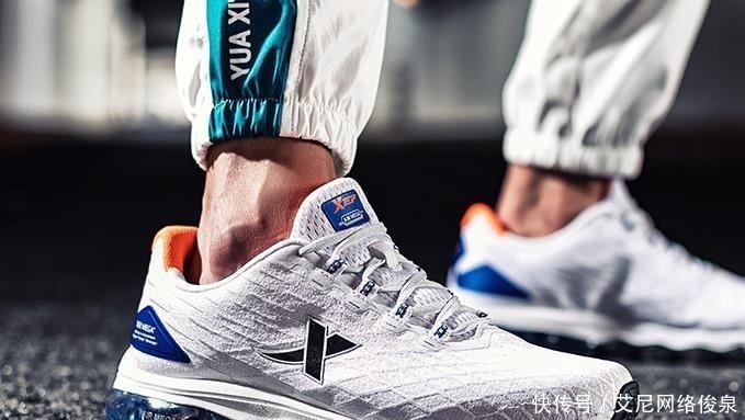 涅槃重生 我国“最励志”的跑鞋之王,曾被外国跑迷嫌弃,如今逆袭吊打耐克