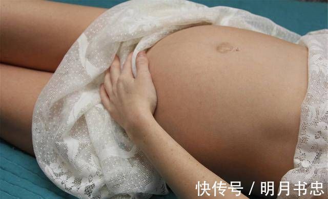 二孩儿|50岁妈妈和女儿同时怀孕,妈妈积极保胎,孕36周生下一名男婴