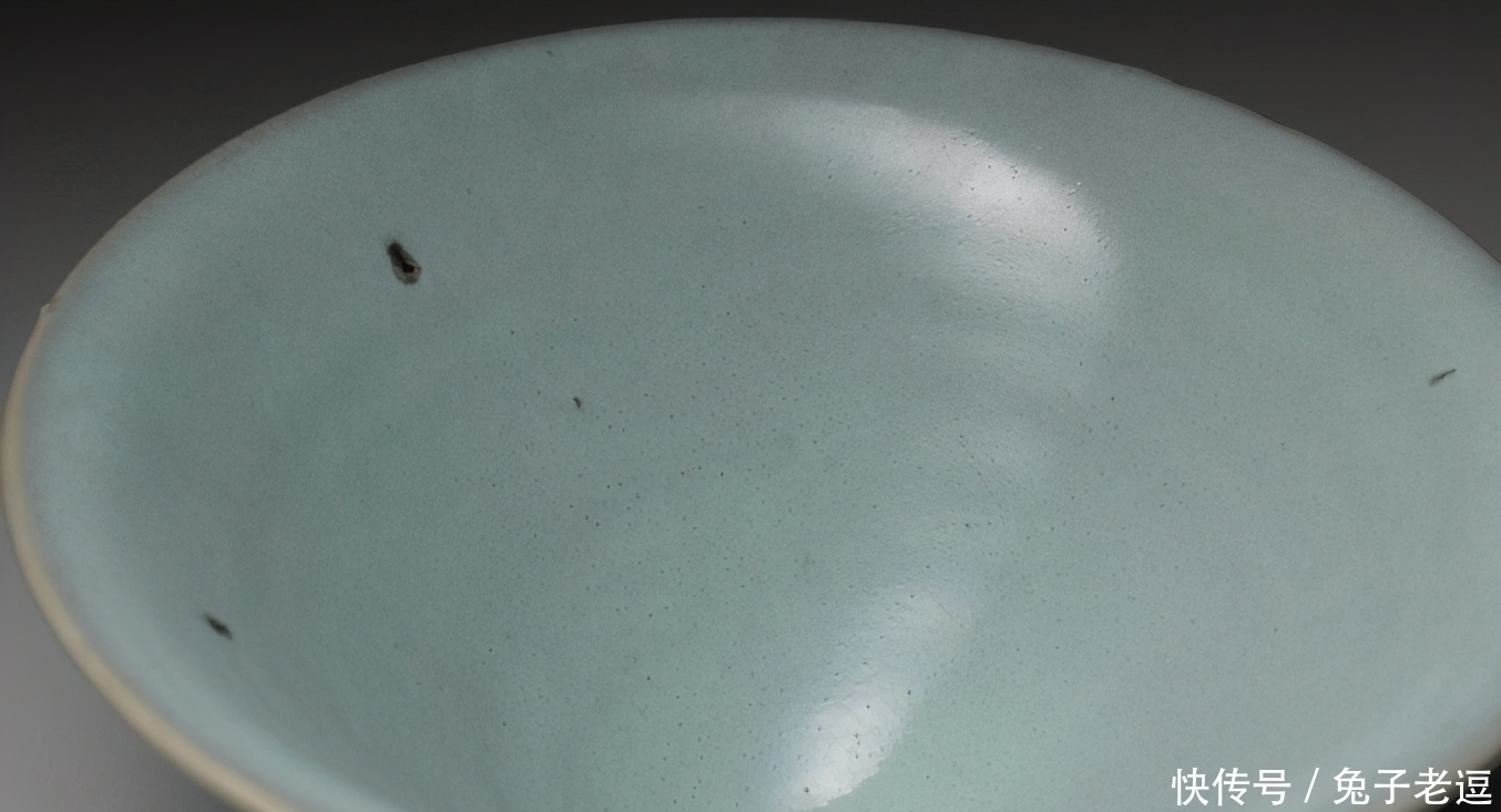钧窑#一只金代钧窑的碗,釉水像极了汝窑,估价超过3000万
