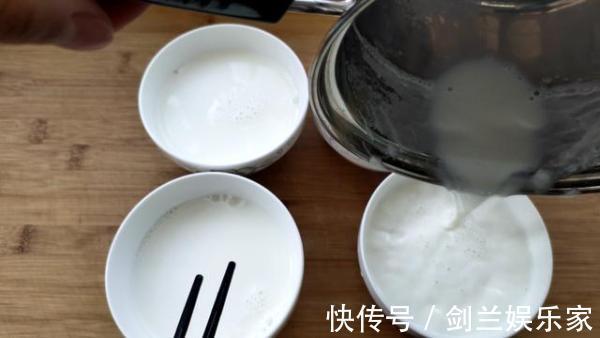 想吃|想吃双皮奶不用顶着大太阳出去吃了,自己在家做,再简单不过