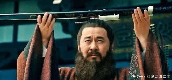 看三国觉得|为何很多人说看了一辈子三国,六十岁才知道刘备其实最厉害?