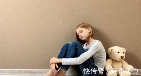 太空洞|孩子经常说这三句话,父母就要当心了,他们很可能抑郁了