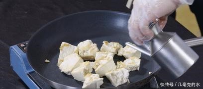 这样处理豆腐,煮起来更香更入味!