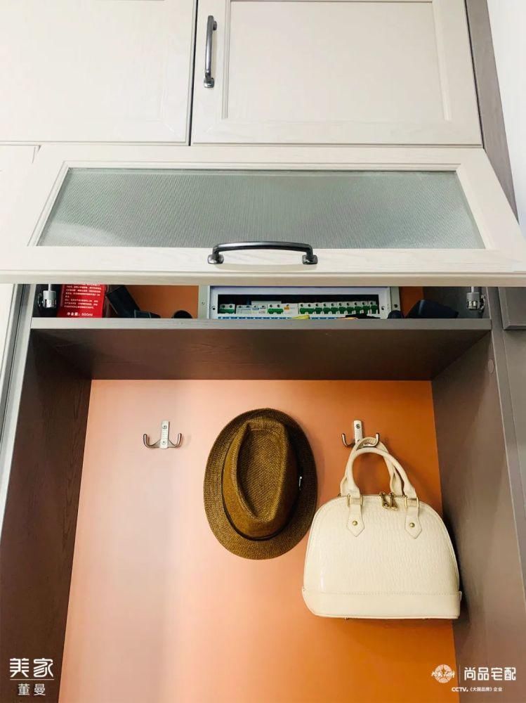 背景墙|邻居说打死都不装休闲阳台?看完她家,瞬间上头了!