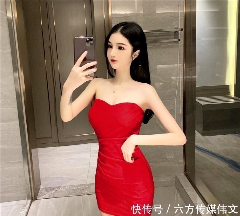 连衣裙 妩媚有女人味的连衣裙，彰显女性的优雅妩媚气息