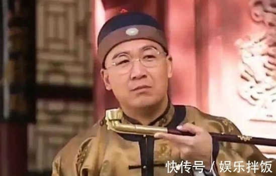 下联&棺材店门前的对联,上联“人无千岁寿”,下联更是让人称赞不已