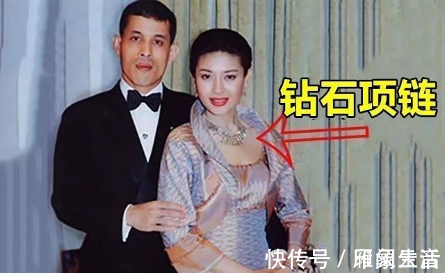 戒指 泰王为西拉米送上5套珠宝,各个耀眼奢华,苏提达却仅有一枚婚戒!