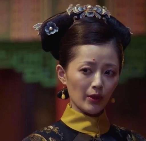 更让人惊叹的是皇太后扮演者王秀竹,她是1993年生人,曾以《三生三世