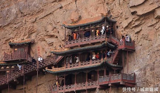 佛教|我国最惊险的寺庙，悬挂在悬崖上，堪称建筑史上的奇迹