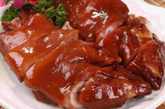 吃着非常温暖的几道家常菜,道道都美味可口,越吃越香!