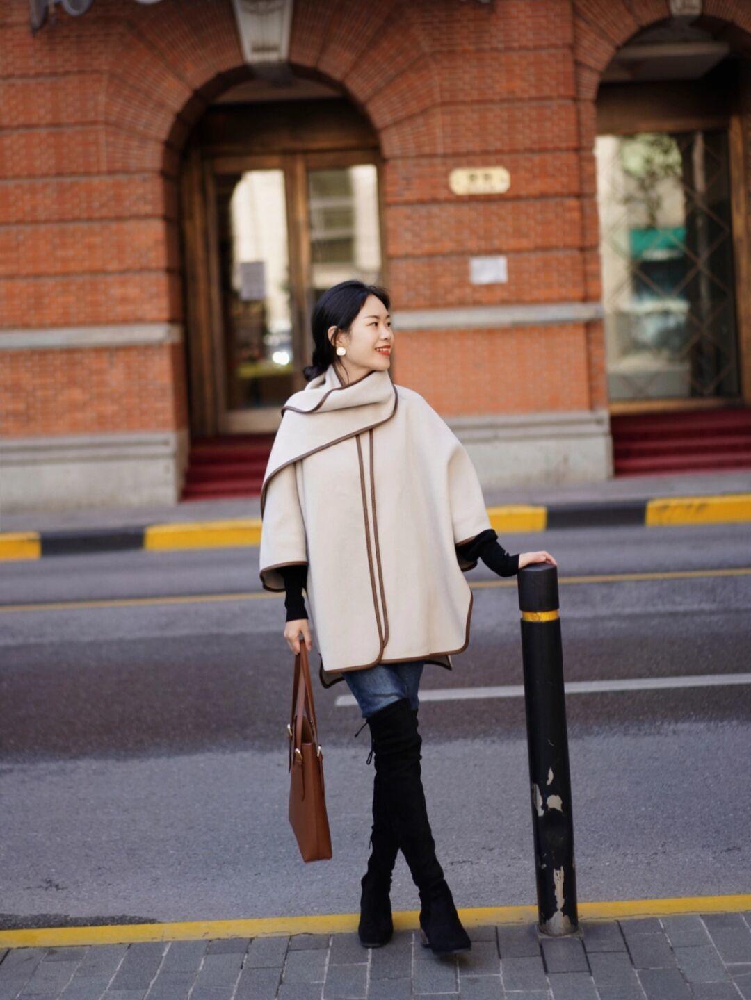 大衣|斗篷大衣才是冬季的最浪漫穿搭,借鉴4个实用款式,帮你赢得优雅