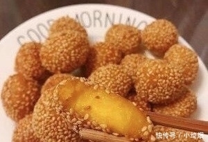 面粉|红薯别蒸着吃了,不放面粉,教你做麻球,软糯香甜,5块钱做3盘