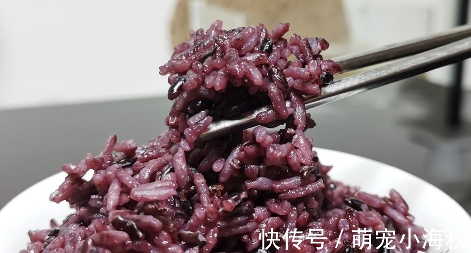 口感|煮米饭时,多加这1样,营养足、口感好,好吃还养人,老少皆宜