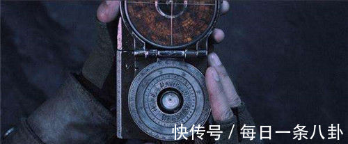 专家&古墓发现“不腐女尸”,几十位专家不敢动,盗墓贼看不下去我来