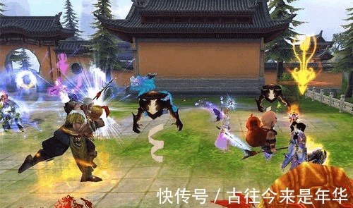 山鸡哥|陈小春宠溺应采儿百分百, 钢铁硬汉也柔情!