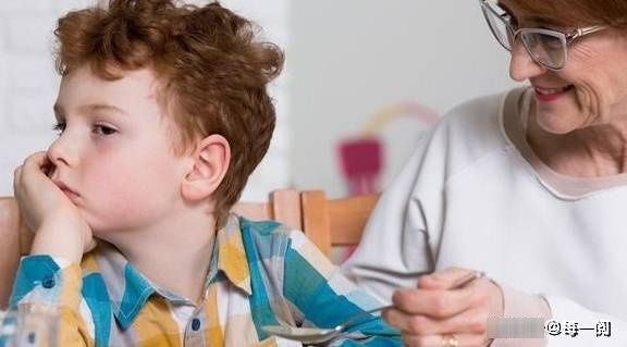 孩子|让这4种老人带娃,给再多的钱,孩子也过得不幸福