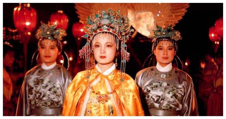 王府!红楼梦:原来贾元春在宫中从未受宠,书中发生的这件事就是铁证