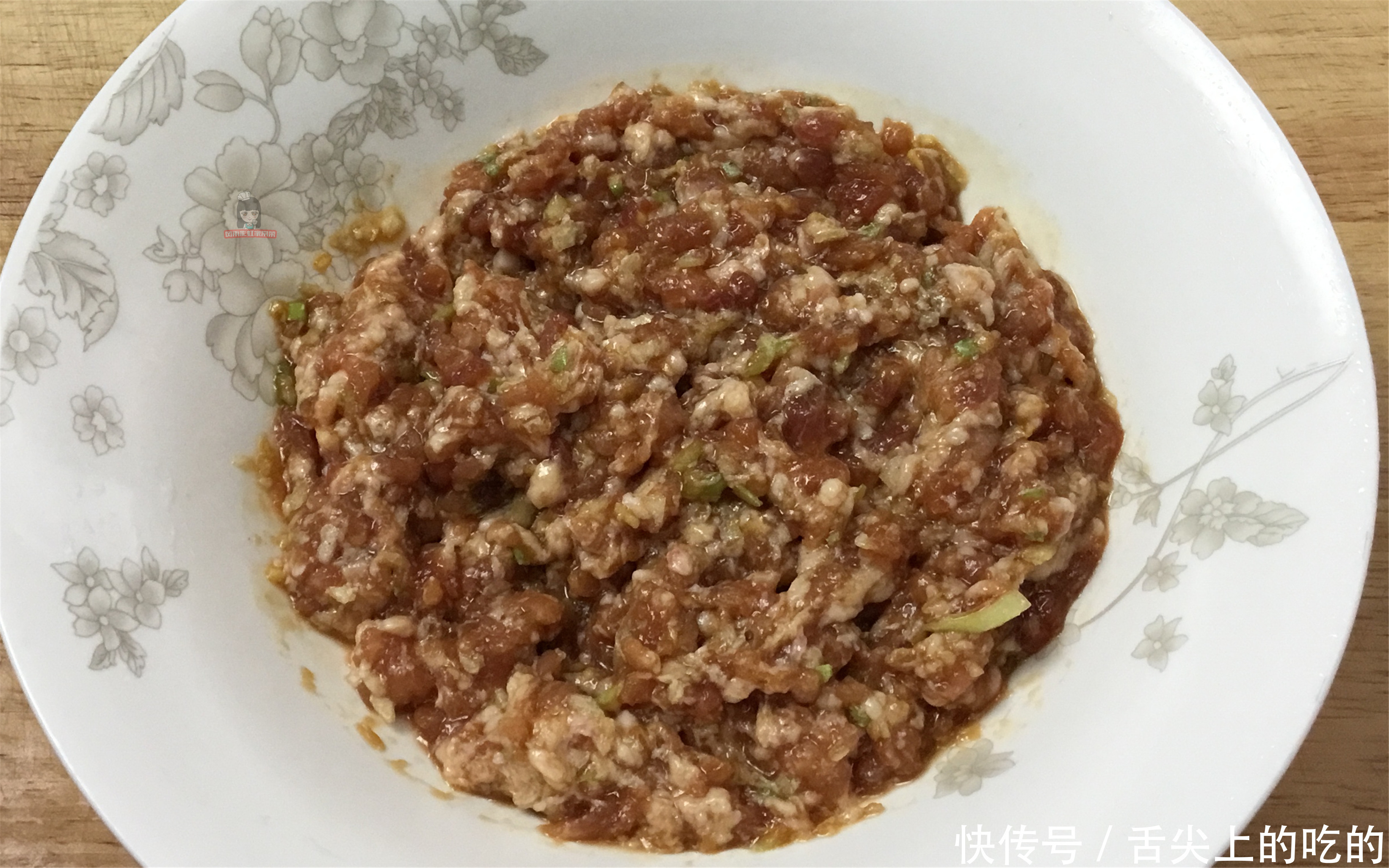 蒸饺|萝卜馅大蒸饺,难点和技巧详解,皮薄馅香又多汁,越吃越香