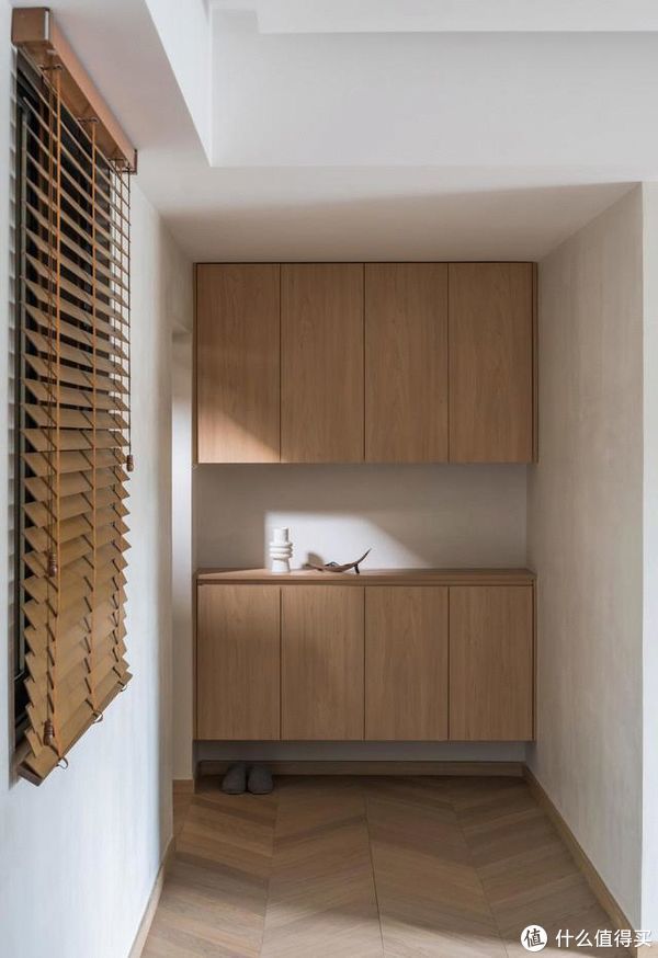 衣柜|成都夫妇155㎡的家,仅凭一个客厅就圈粉无数,不要电视墙太香了