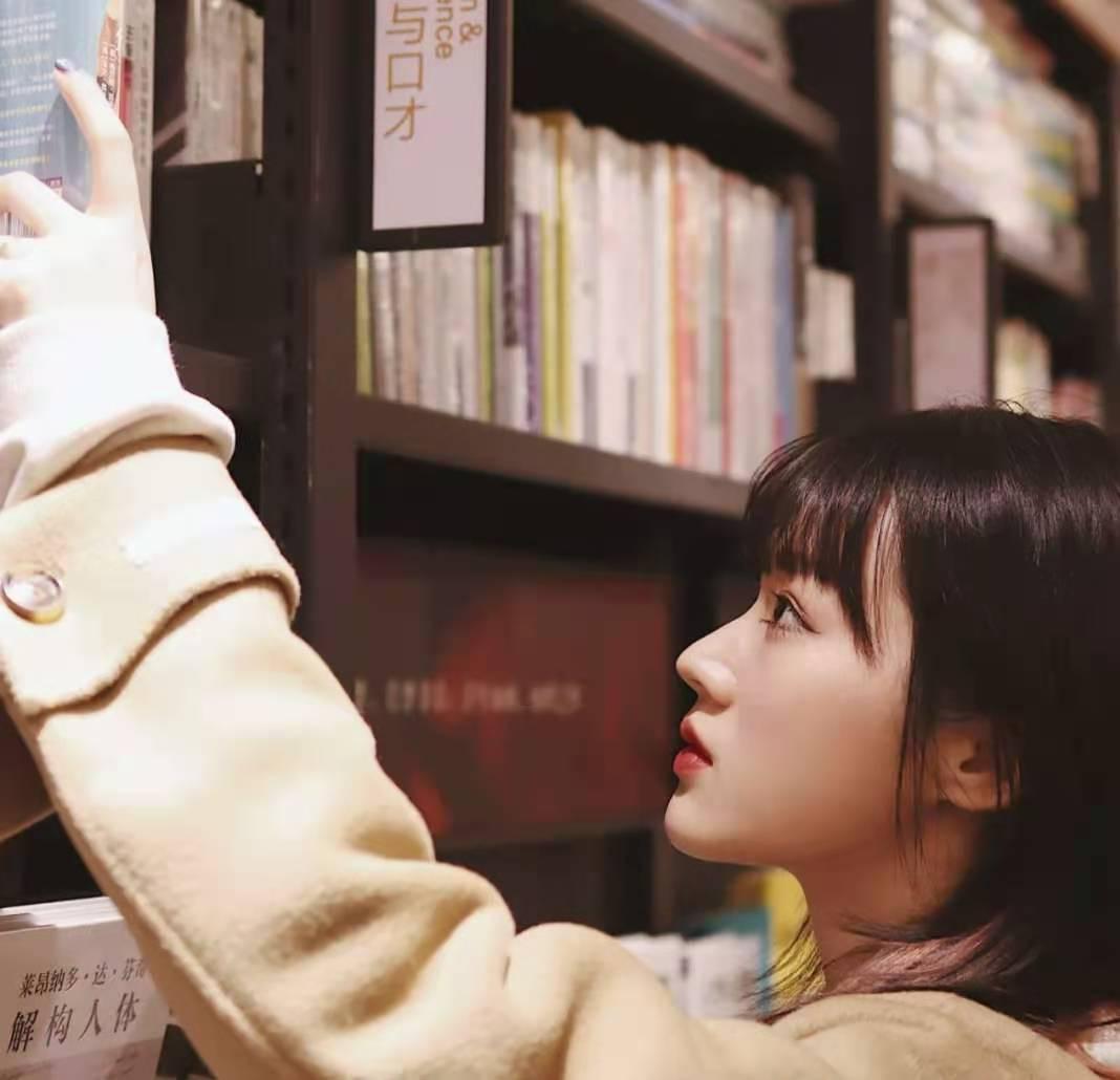 孩子|脸上有4个特征的孩子,长大“整容式”长开,小时候再丑也不怕