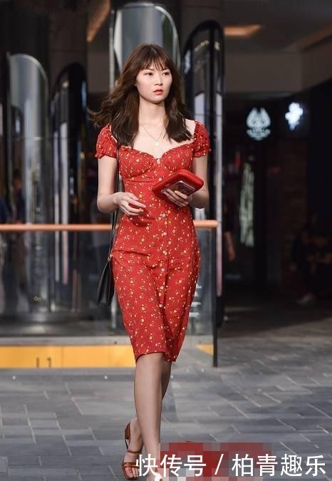 美女穿|优雅女人味的美女们,依旧有一种时尚质感!
