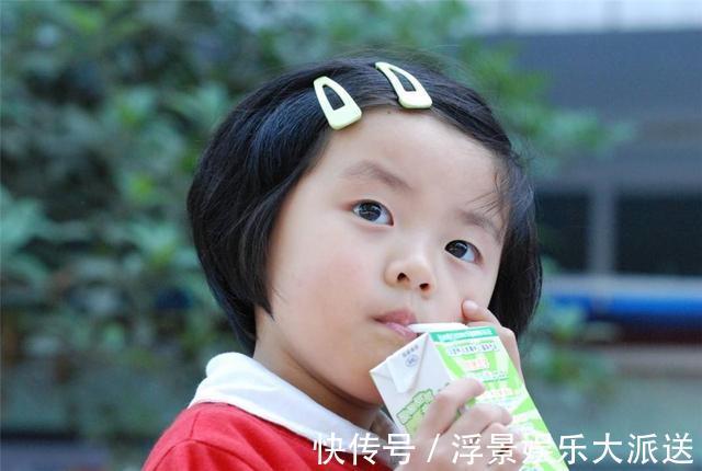 小颖|天天喝牛奶的孩子,跟从不喝牛奶的孩子,1年后区别明显