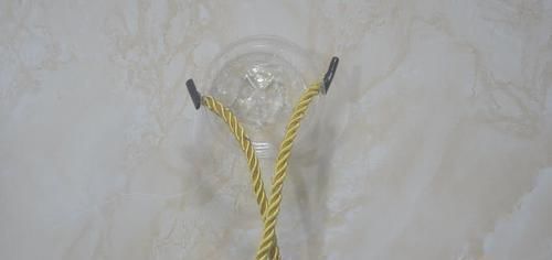 绳子|塑料瓶上穿一根绳子，放在卫生间一年省下不少钱，早点知道就好了