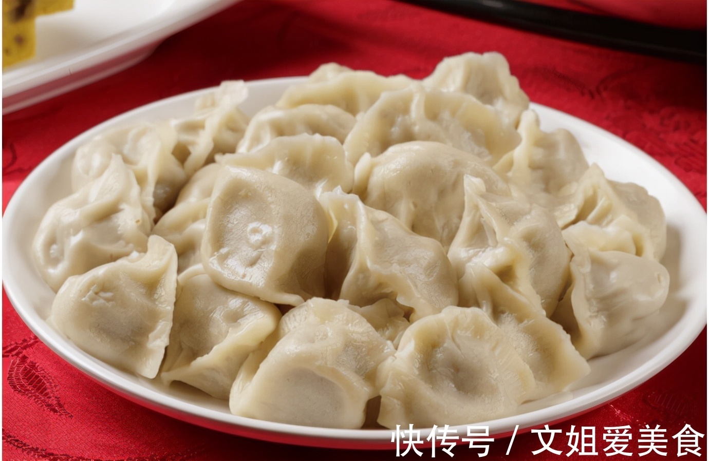 冬至要想饺子好吃,不破皮不粘锅,要记住4个秘诀!来试一试