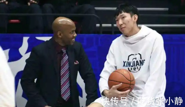 米奇|浅谈2大巨星!周琦坐在广告牌上与马布里闲谈,附上最新采访内容
