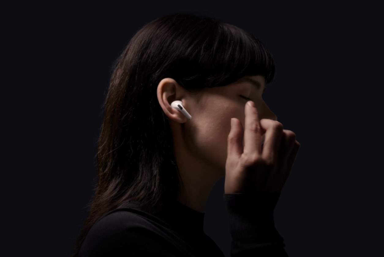 苹果|AirPods 3用户惨遭背刺，苹果新耳机才是“真香”？