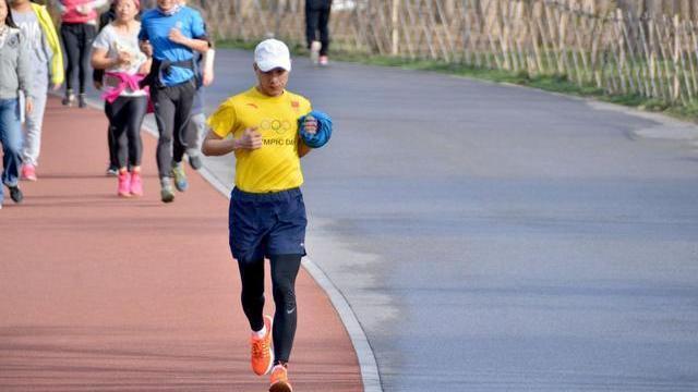 柠檬茶|女生“152-176cm标准体重对照表”公布,看看你是否需要减肥