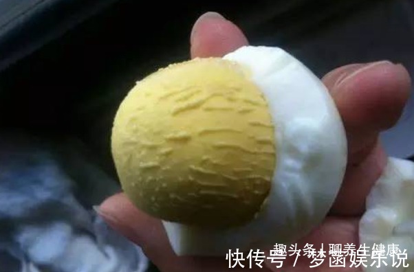 苗医|取个鸡蛋滚一滚，就能鼓舞阳气，调理数十种疾病！男女老少皆可用