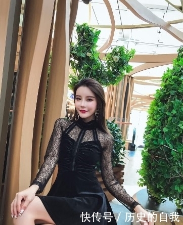 淑女气质,款蕾丝立领,丝绒A字连衣裙穿搭