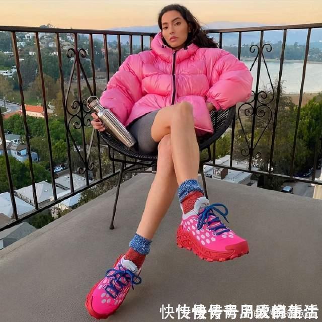 安踏|安踏联名“范思哲”!颜值满分,国外明星上脚,老外也爱进口鞋