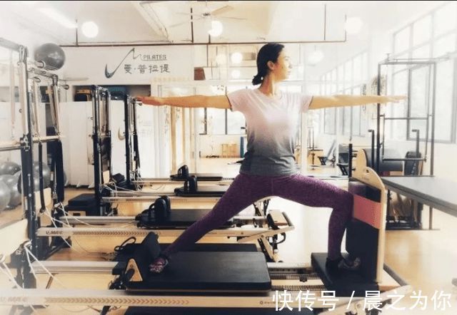 S型|来自96后的一位美女模特,健身获得S型身材,凸显健身带来的魅力