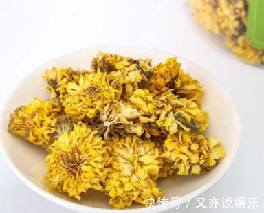 宿便|菊花和它泡，等于运动半小时，第2天拉出黑臭宿便，一月瘦8斤