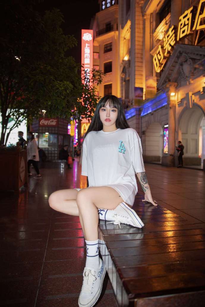 欧美|昔日的“臀神”,欧美女生同款身材,这样的比例你爱吗