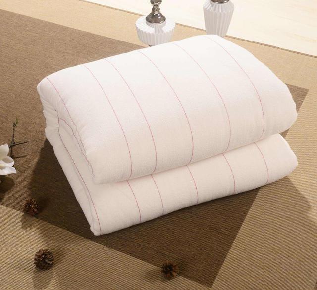 晾晒|被子盖久了味道重,教你一招,不用洗也能香喷喷,真省事