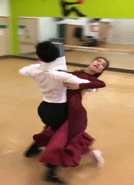 |搞笑GIF：今天是我大喜的日子 但感觉一点都不开心