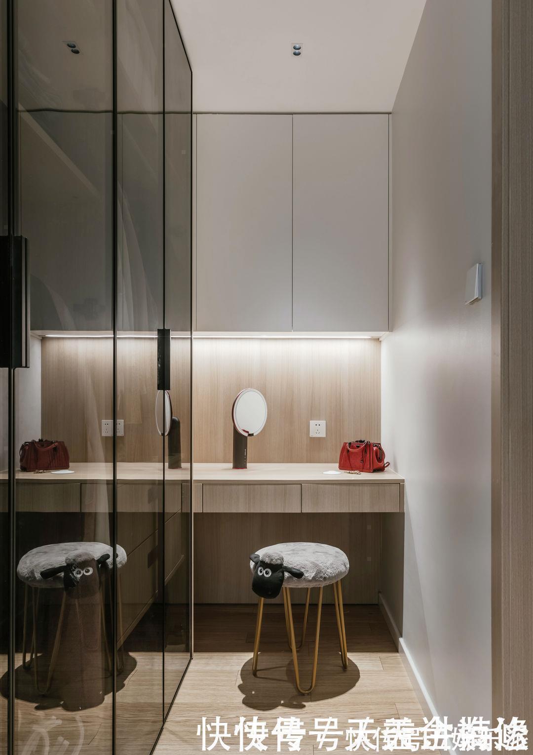 主卧|越简约,越幸福!113㎡坚持全屋化繁为简,家居氛围太棒了!