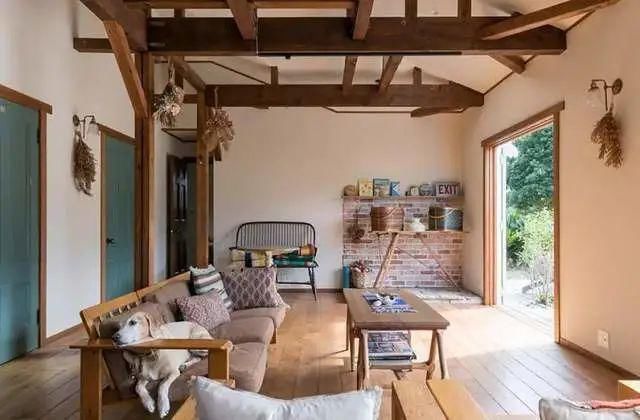 庭院|与毛小孩一同庭院嬉戏!日本复古乡村风平房翻新