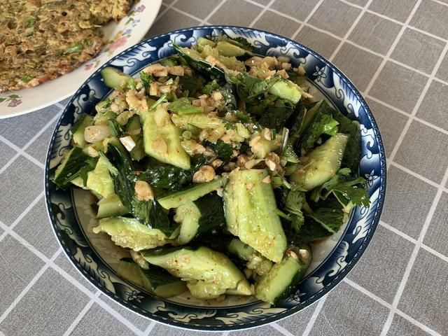 黄瓜|酒店里拍黄瓜为什么那么香，原来大厨的诀窍在这里，脆爽又入味