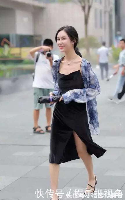 穿搭 开叉吊带+雪纺衫,展现街头美女的慵懒穿搭,性感时尚又调皮可爱