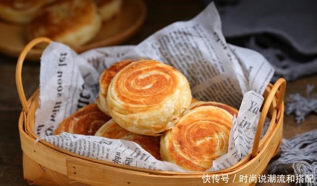 油酥饼做法并不难,掌握正确配方和比例,保证层层酥脆一碰就掉渣
