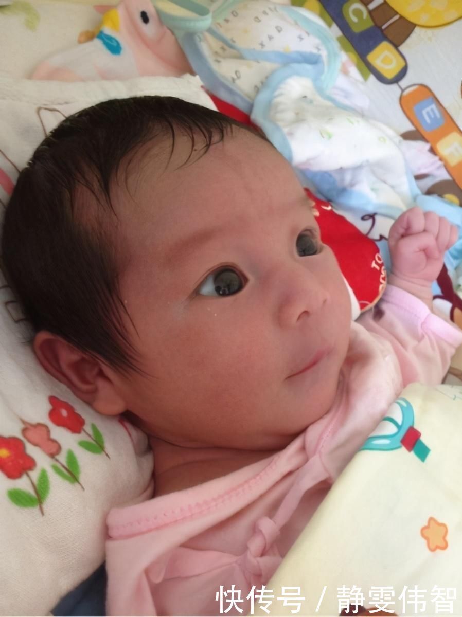 隐性基因|为啥新生儿双眼皮迟迟“不上线”,这3原因是关键,有1种超无奈