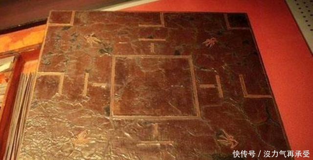 清洗|一块普通石板, 清洗干净后它竟是千年前的棋盘, 却没人知道怎么玩!