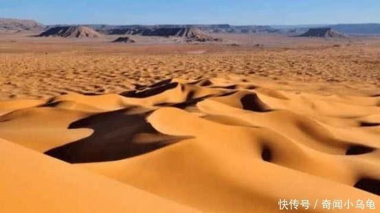 阿拉伯最大沙漠突降大雨,24小时下了9年的雨量,原因为何?