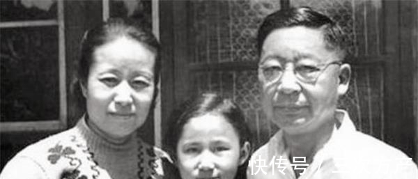 民国时期$民国才女赵清阁:告诉老舍只有跳江才能相守,老舍投湖她终身未嫁